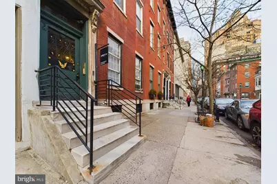 1623 Spruce Street #3, Philadelphia, PA 19103 - Photo 1