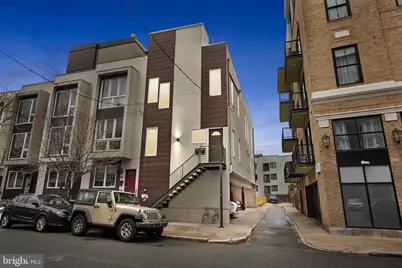 211 Green Street #B, Philadelphia, PA 19123 - Photo 1