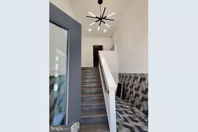 812 N 16th Street #7, Philadelphia, PA 19130 - Photo 1