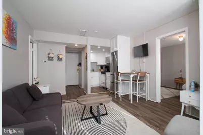 2135 Walnut Street #202, Philadelphia, PA 19103 - Photo 1