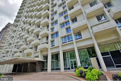 604 S Washington Square #305, Philadelphia, PA 19106 - Photo 1