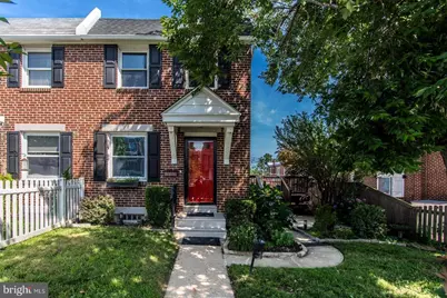 576 Fairway Terrace, Philadelphia, PA 19128 - Photo 1