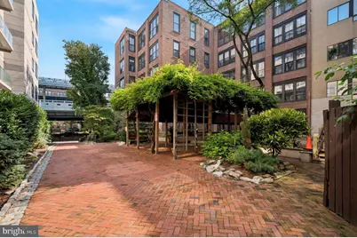 301 Race Street #202, Philadelphia, PA 19106 - Photo 1