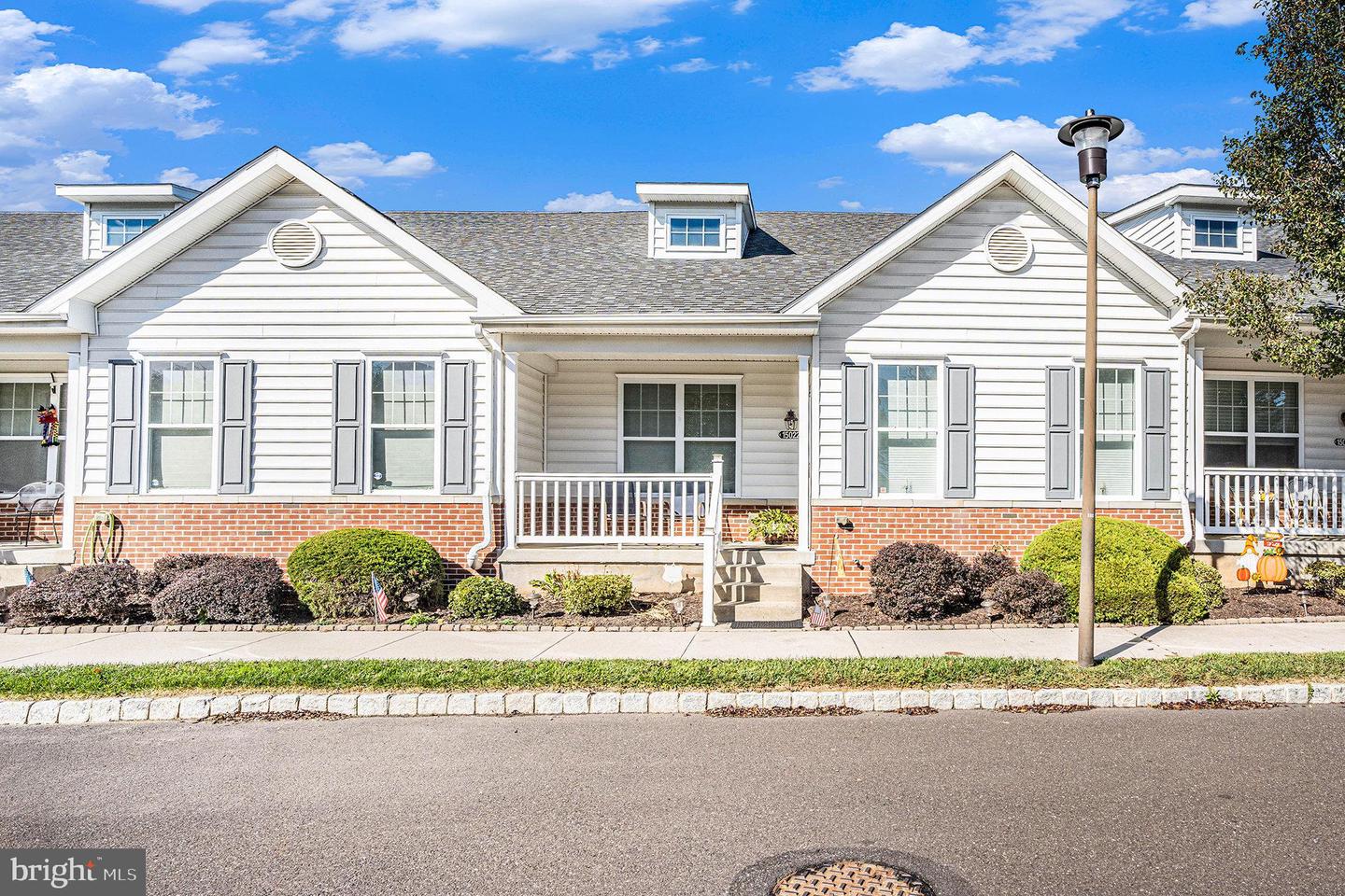 15022 Dahlia Dr, Philadelphia, PA 19116 - MLS PAPH2550228 - Coldwell Banker