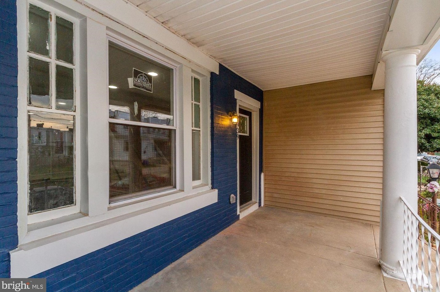 1939 Laveer St, Philadelphia PA 19141-1403 exterior