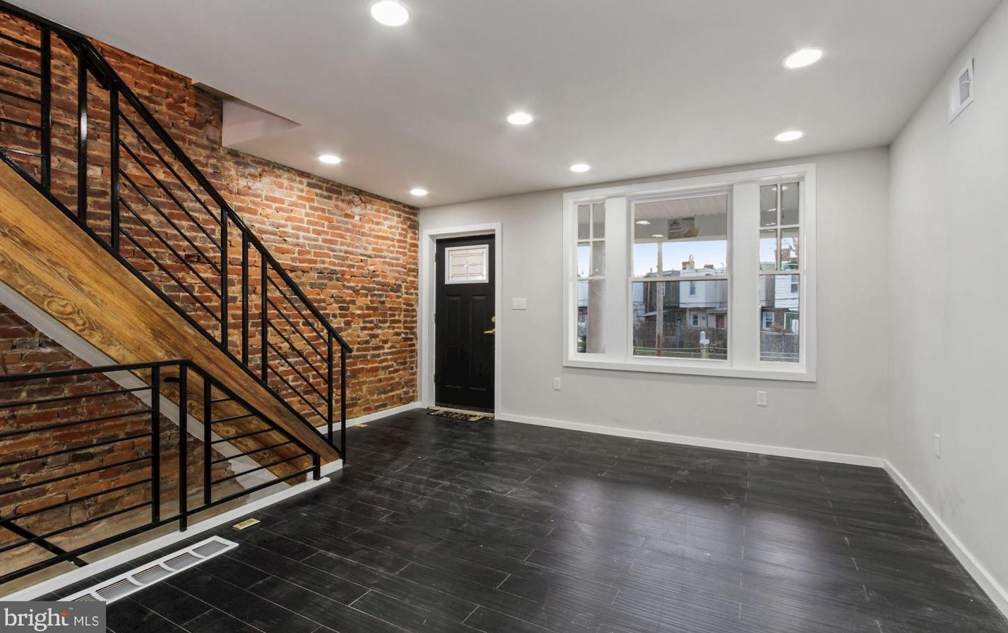 1939 Laveer St, Philadelphia PA 19141-1403 exterior