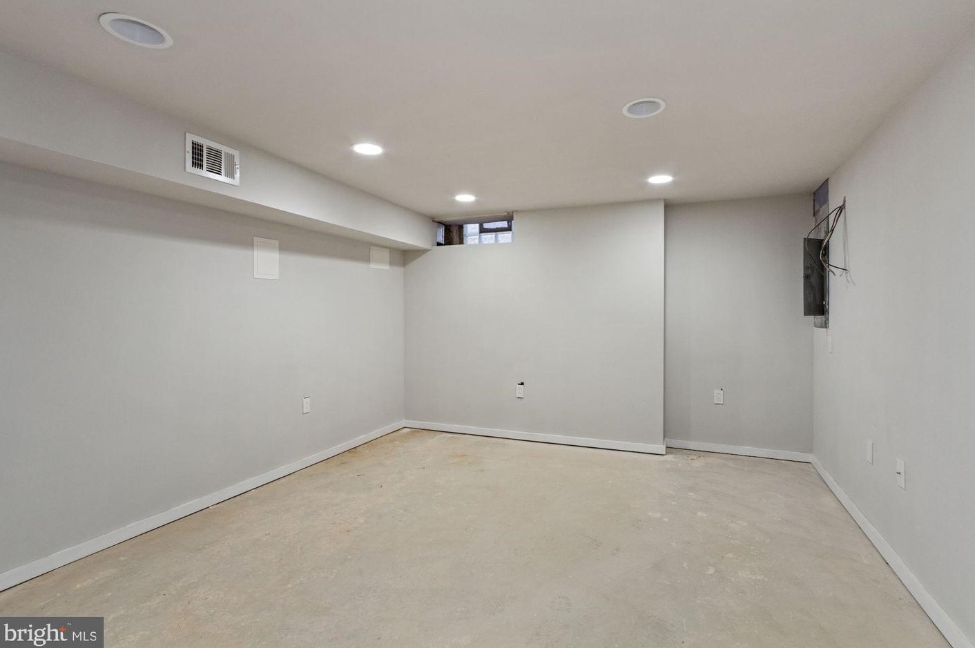 1939 Laveer St, Philadelphia PA 19141-1403 exterior