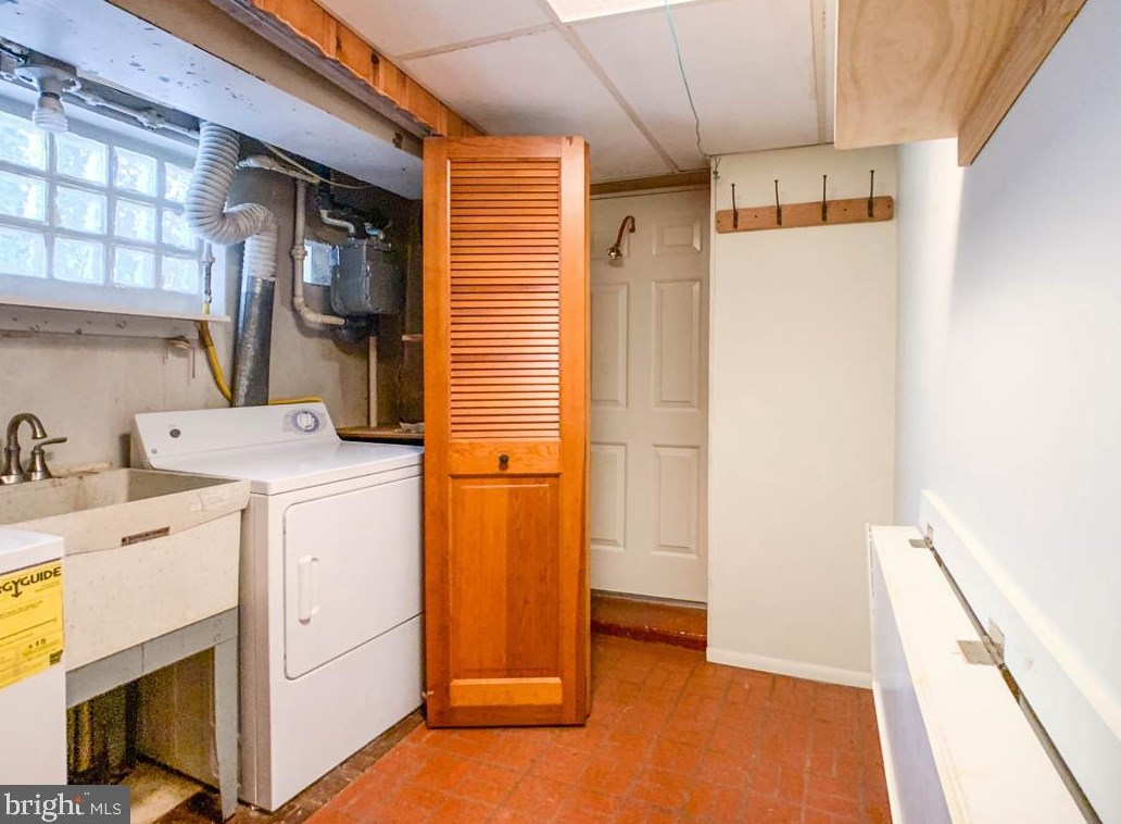 3855 Ronnald Dr, Philadelphia PA  19154-3507 exterior