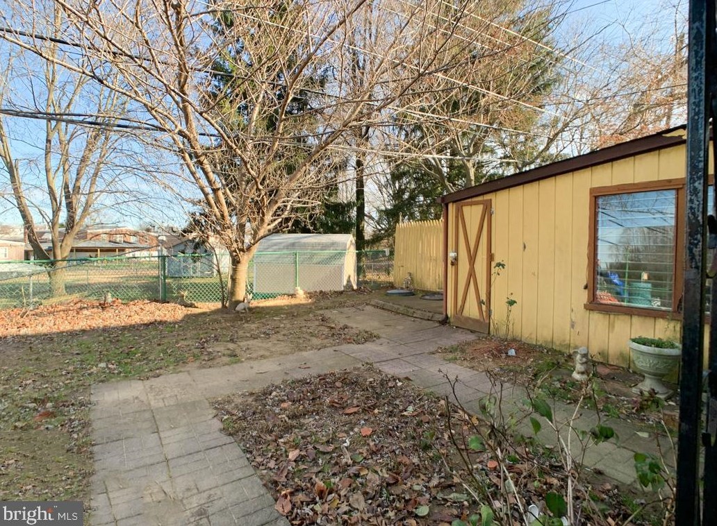 3855 Ronnald Dr, Philadelphia PA  19154-3507 exterior