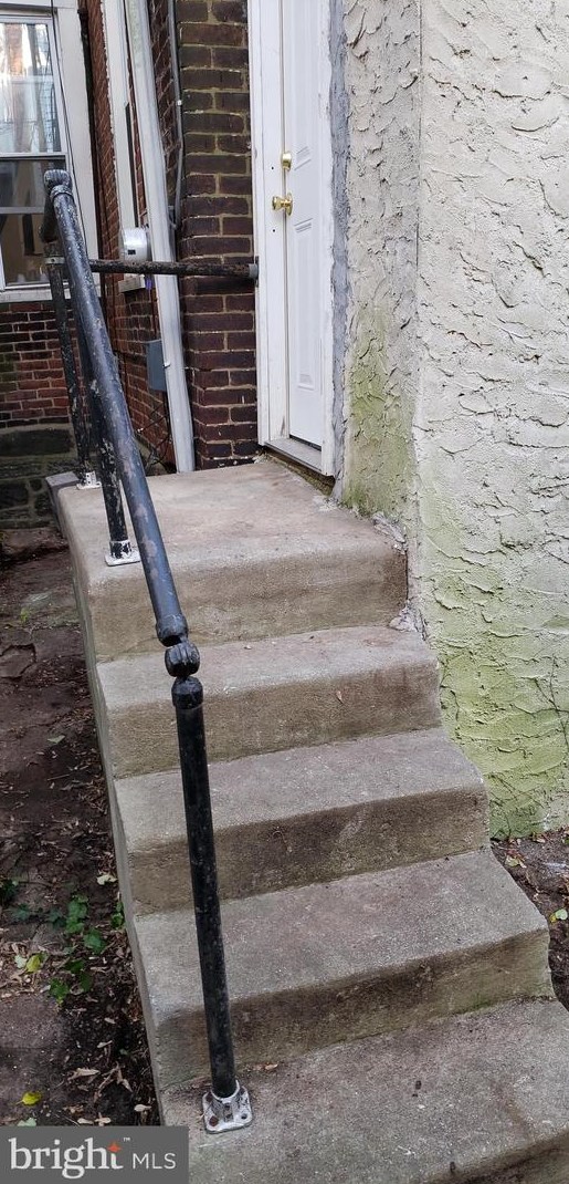 1443 Hobart St, Philadelphia PA  19131-3816 exterior