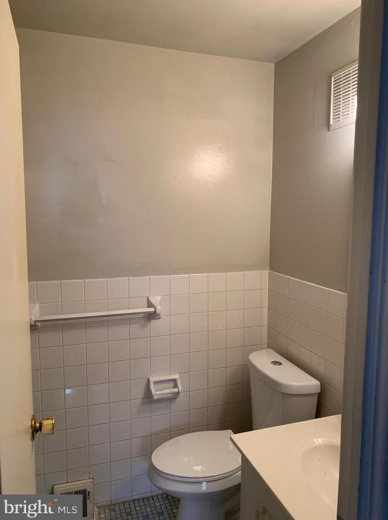 9753 Hilspach St, Philadelphia PA 19115-3331 exterior