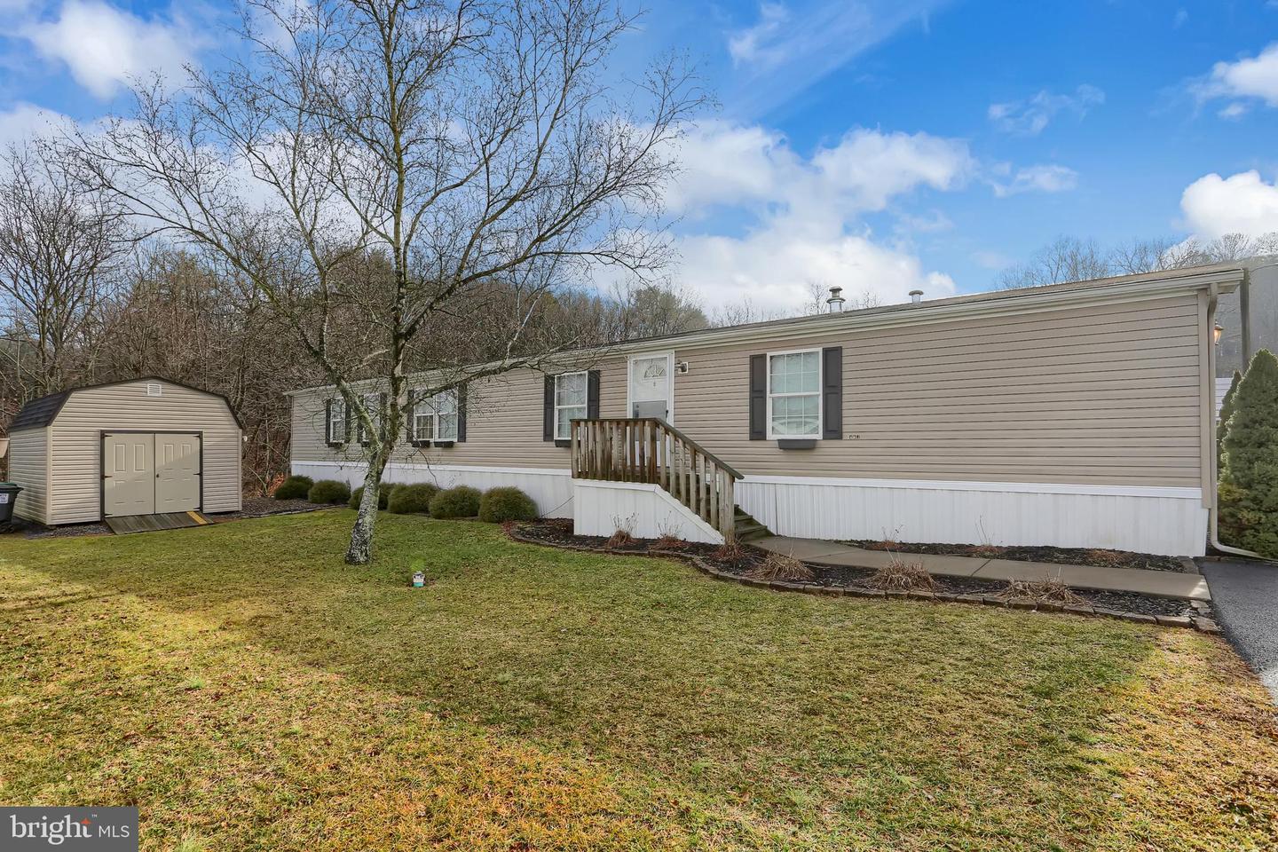 407 Frieden Manor, Schuylkill Haven, PA 17972 MLS PASK2008612