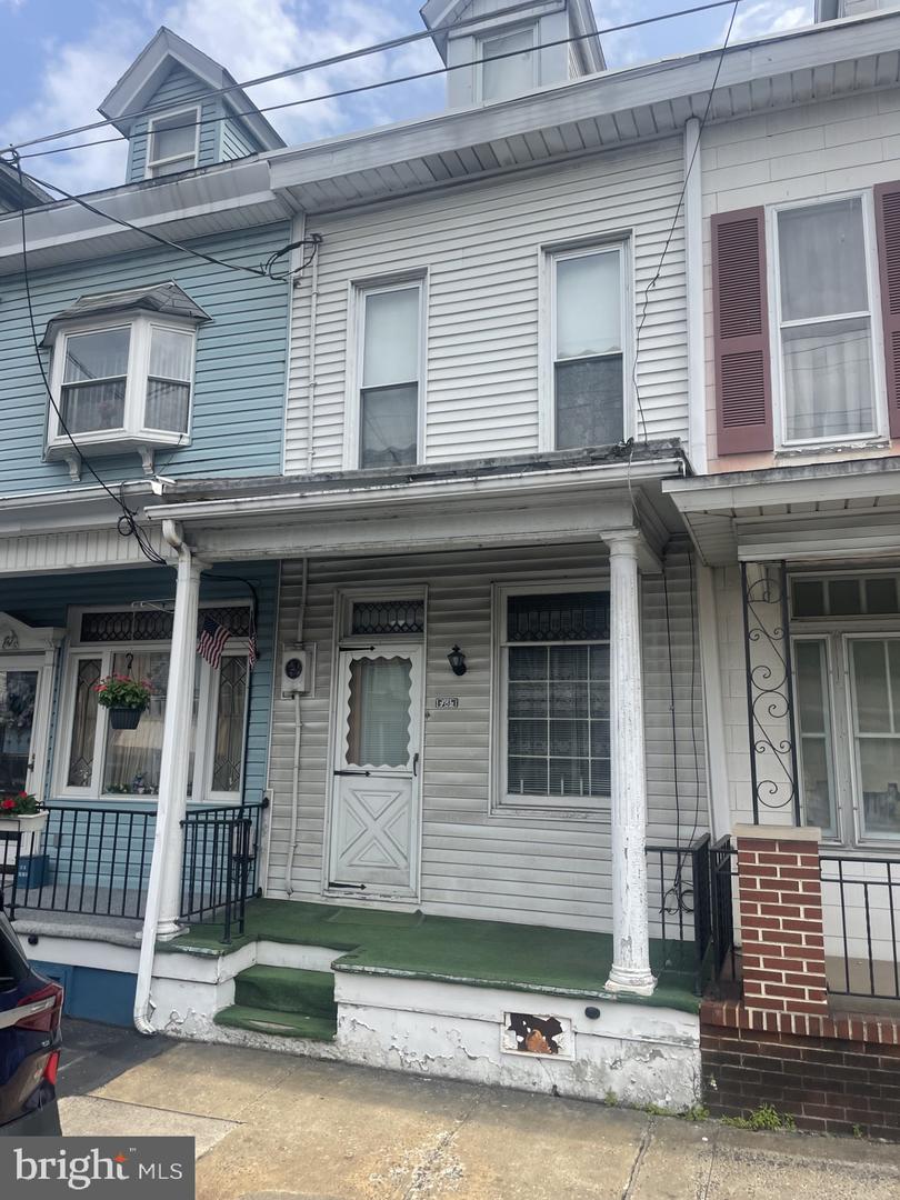 702 Mahanoy Ave E, Mahanoy City, PA 17948 MLS PASK2010954 Coldwell