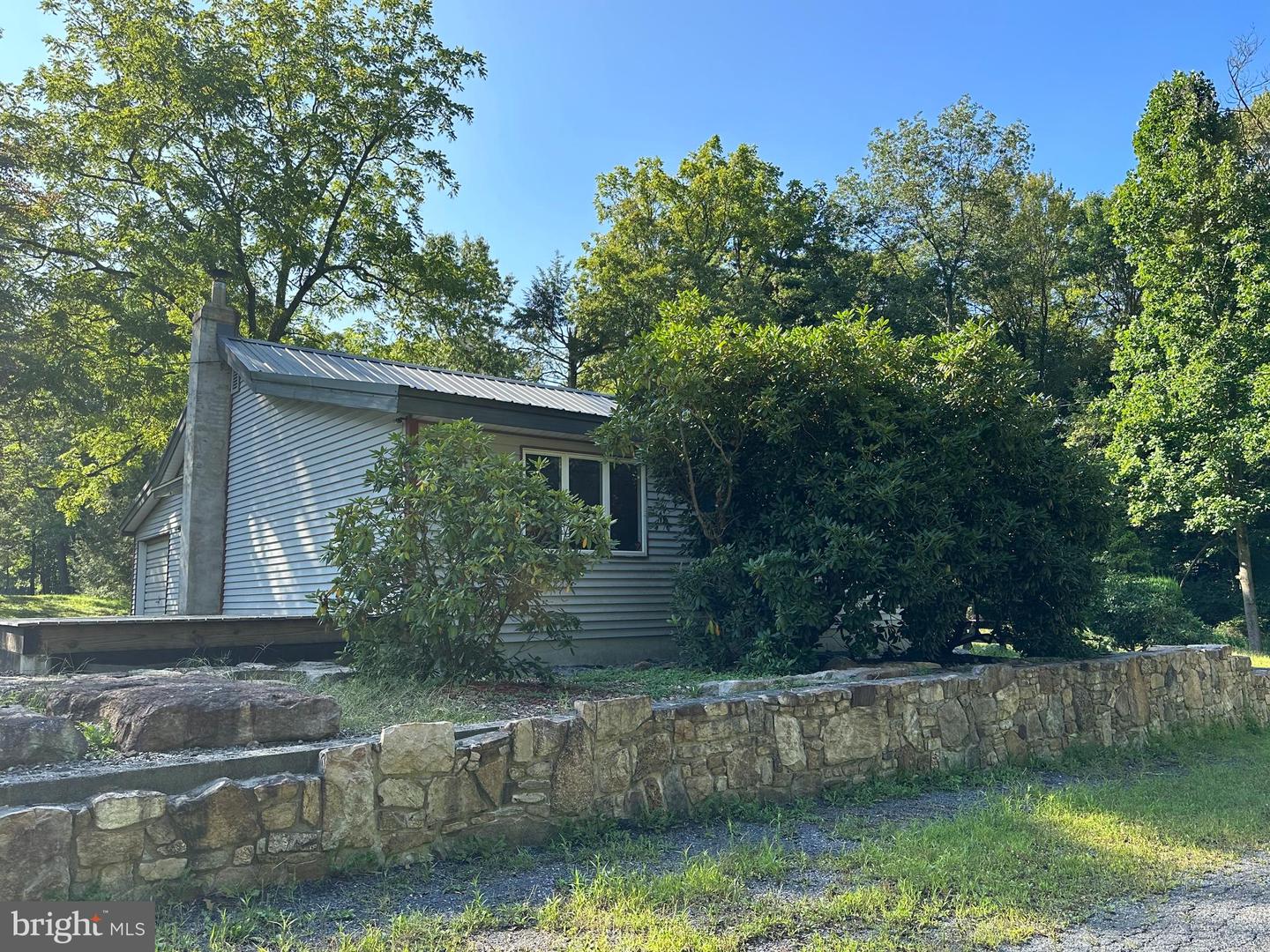 409 Blue Mountain Dr, New Ringgold, PA 17960 MLS PASK2012004