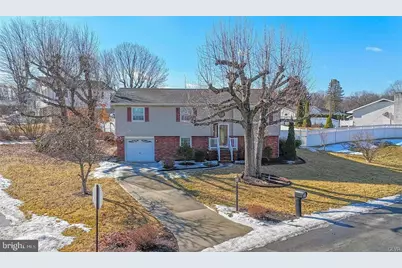 522 W Willow Street, Pottsville, PA 17901 - Photo 1