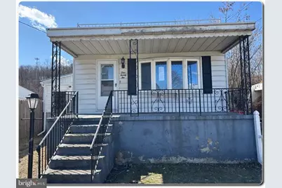 122 S 3rd Street, Saint Clair, PA 17970 - Photo 1