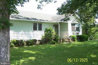 262 Claremont Avenue, Tamaqua, PA 18252 - Photo 1