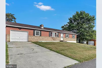 425 W John Street, Frackville, PA 17931 - Photo 1