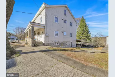 2044 Mahantongo Street, Pottsville, PA 17901 - Photo 1