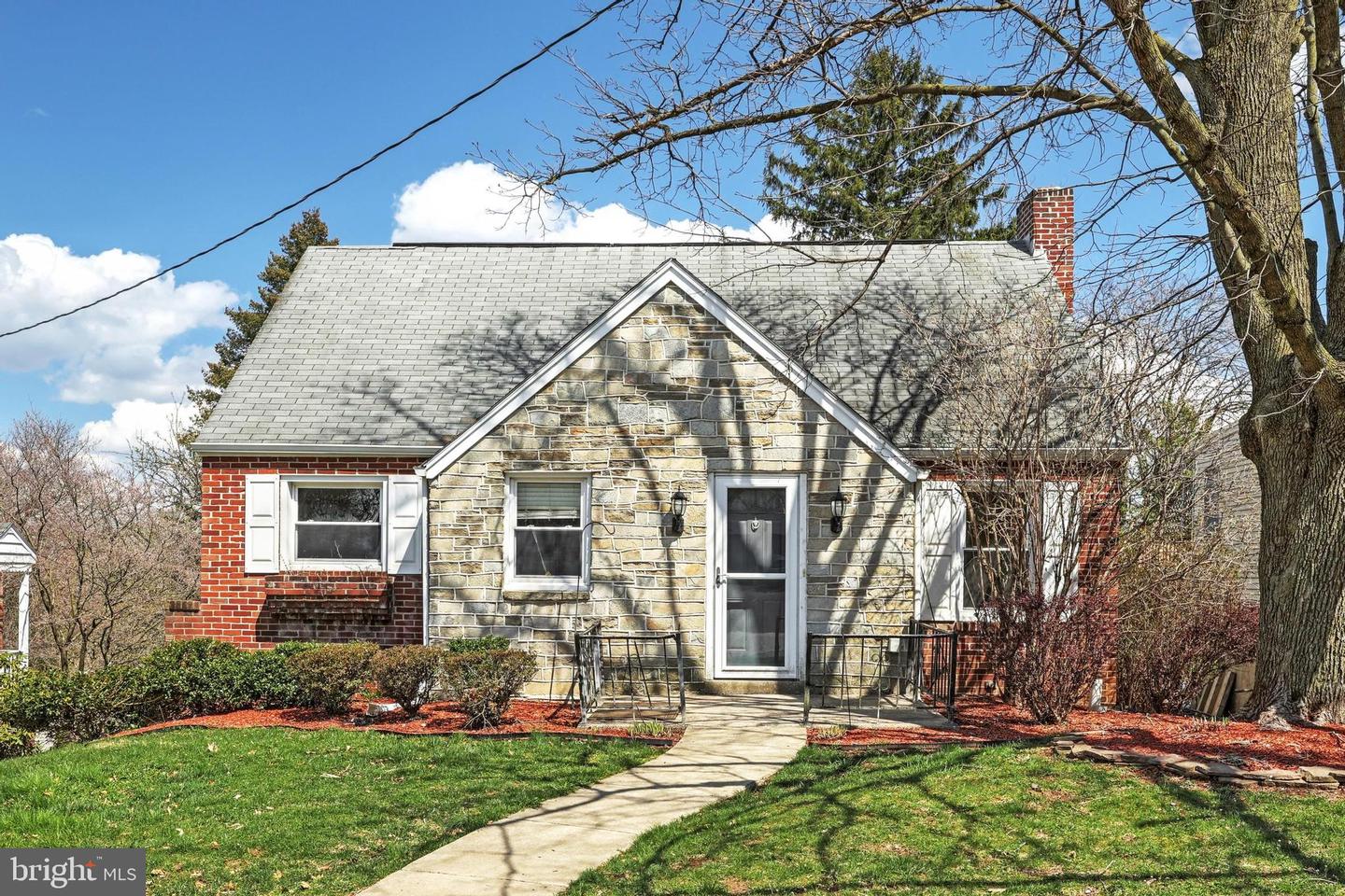 1353 Hill St, York, PA 17403 MLS PAYK2019910 Coldwell Banker