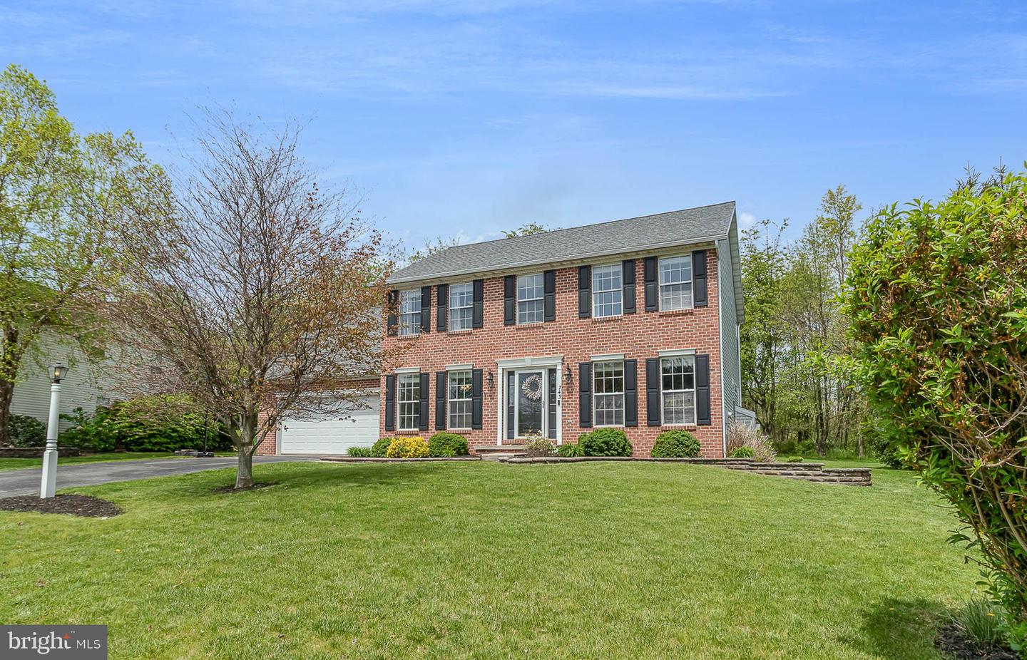 743 Aslan Ct, York, PA 17404 - MLS PAYK2021374 - Coldwell Banker