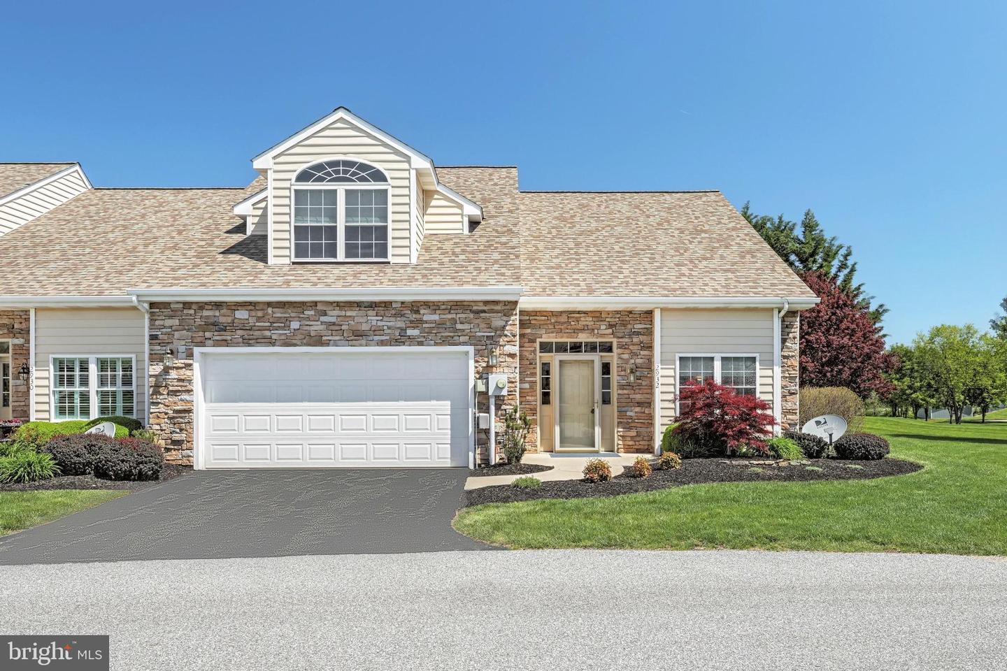 2932 Halstead Ln, York, PA 17404 MLS PAYK2021938 Coldwell Banker