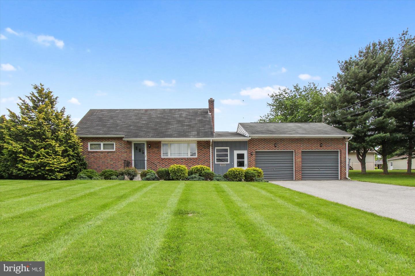 2554 Springwood Rd, York, PA 17402 MLS PAYK2022550 Coldwell Banker