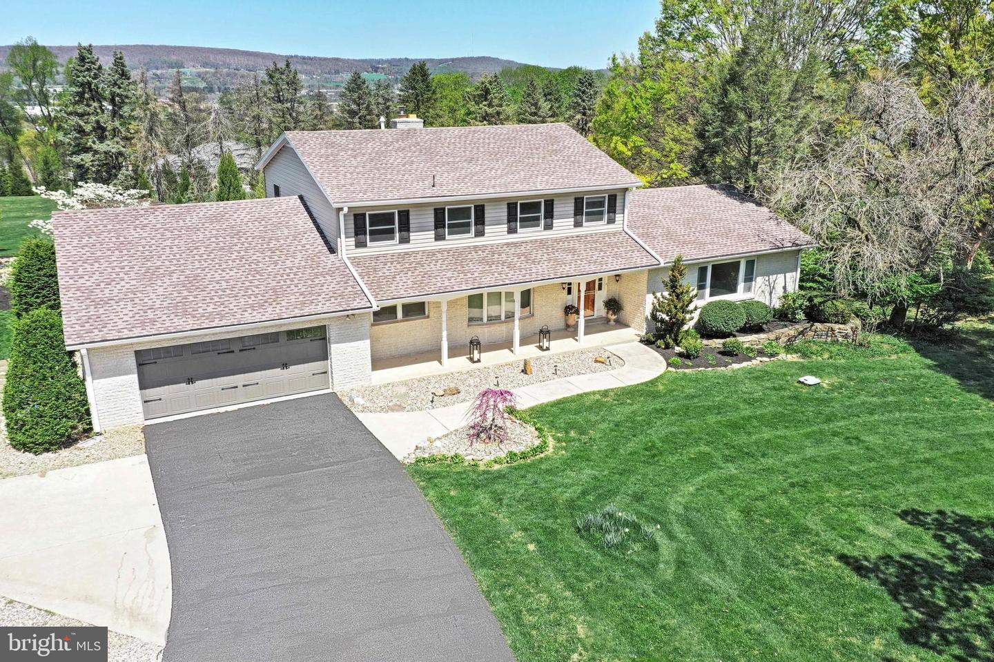 709 Witmer Rd, York, PA 17402 MLS PAYK2023974 Coldwell Banker