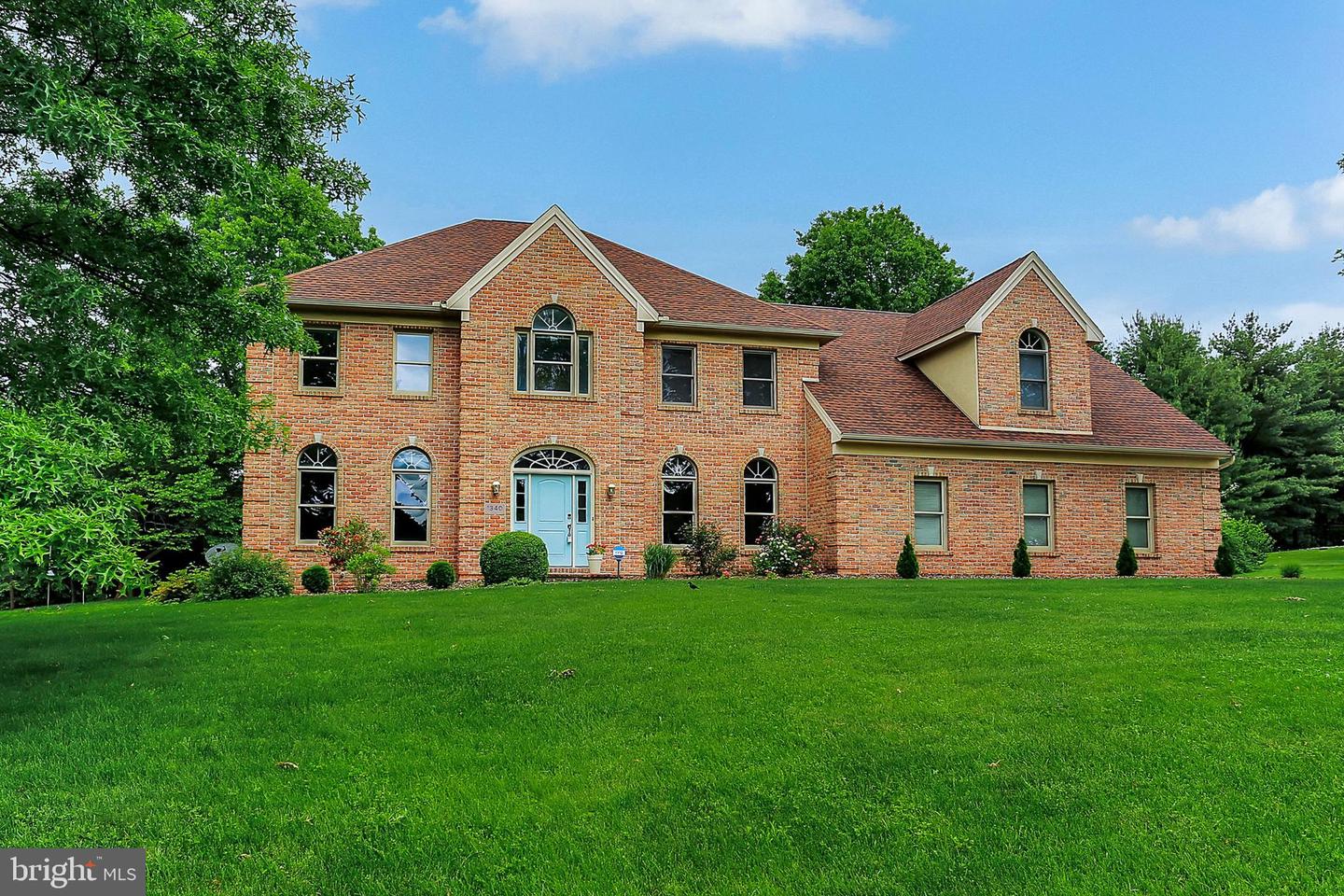 1340 Brittany Dr, York, PA 17404 MLS PAYK2024136 Coldwell Banker