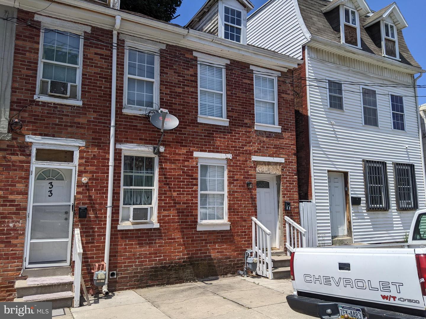 35 E South St, York, PA 17401 - MLS PAYK2026500 - Coldwell Banker