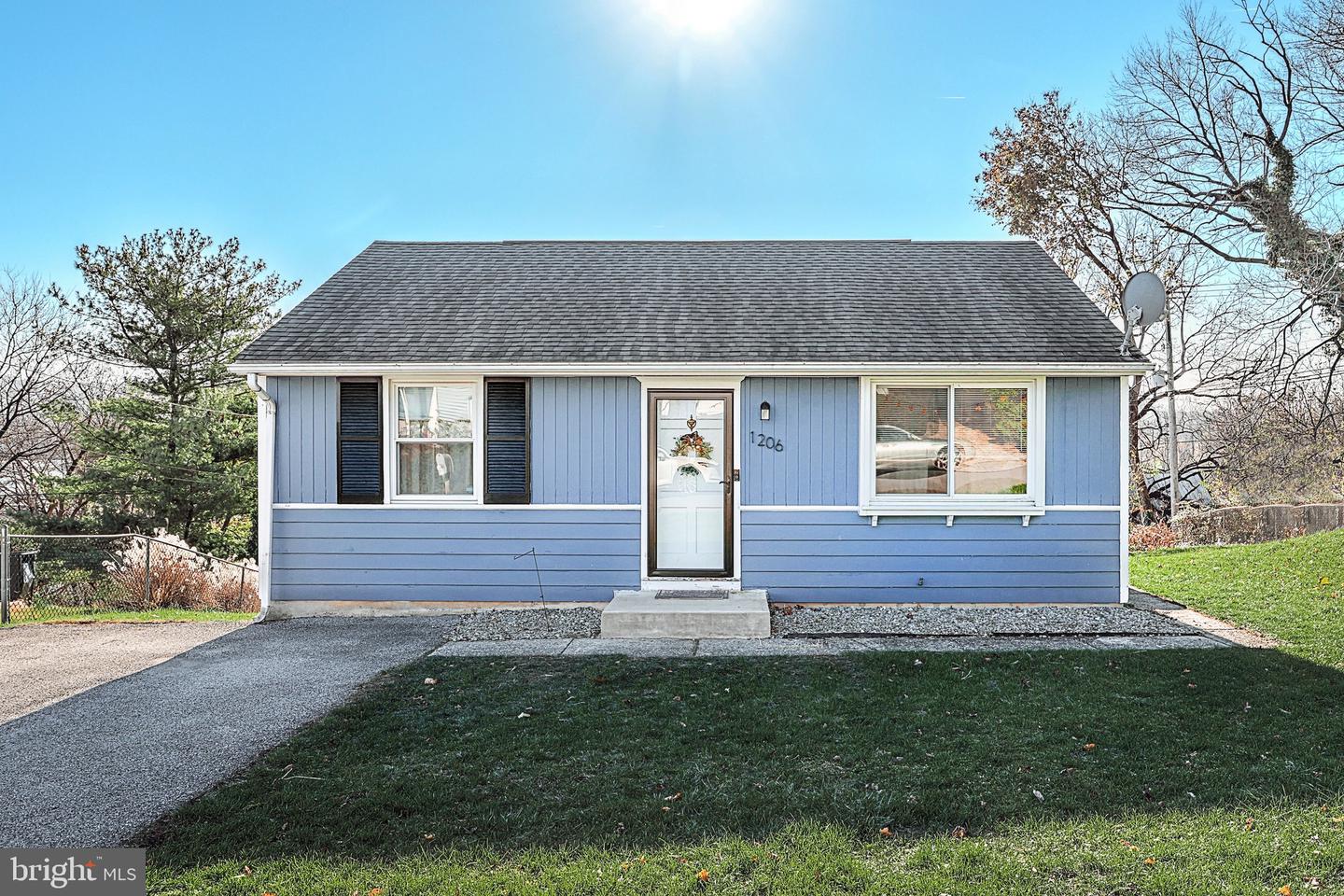 1206 Overbrook Dr, York, PA 17404 MLS PAYK2033472 Coldwell Banker