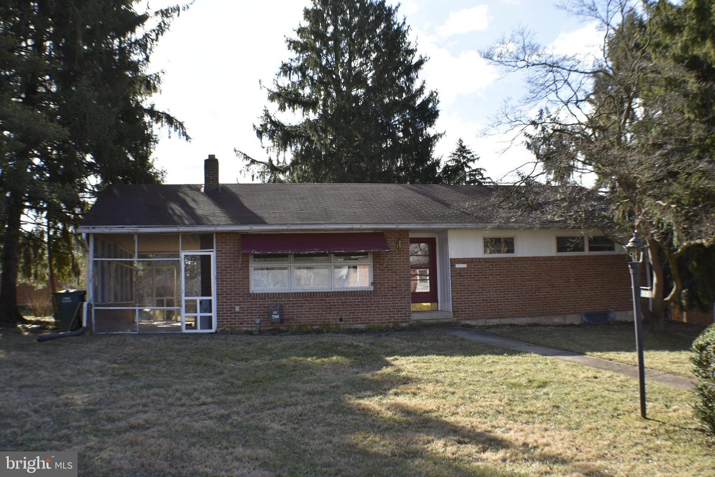 1748 San Gabriel Dr, York, PA 17406 MLS PAYK2033670 Coldwell Banker