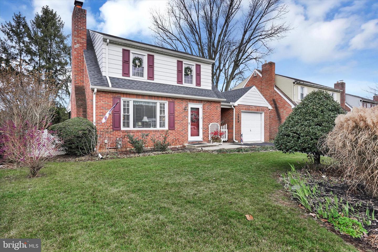 1956 Bannister St, York, PA 17404 MLS PAYK2034006 Coldwell Banker