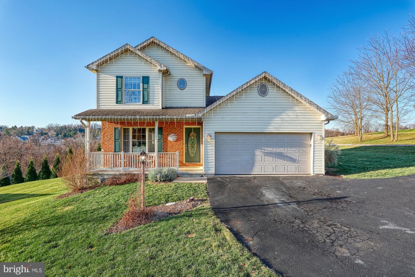 350 Yoe Dr, Yoe, PA 17313 MLS PAYK2034318 Coldwell Banker