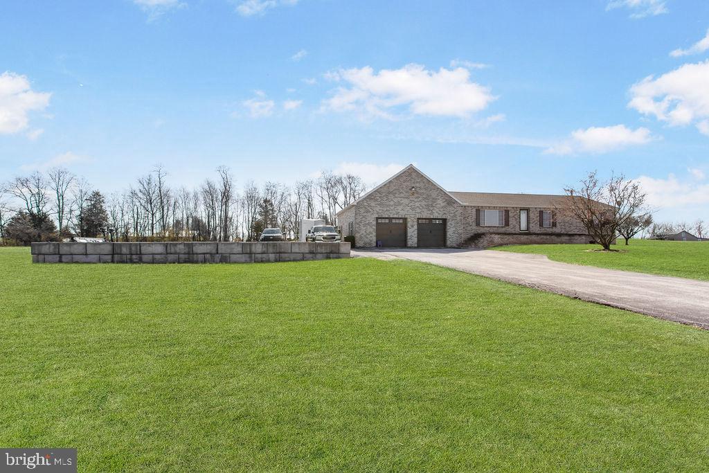 790 Butter Rd, Dover, PA 17315 MLS PAYK2036024 Coldwell Banker