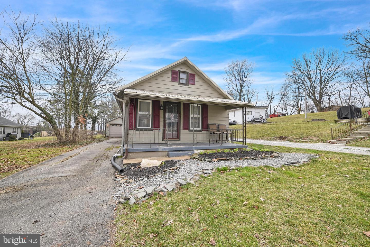 1905 Woodberry Rd, York, PA 17408 MLS PAYK2037332 Coldwell Banker