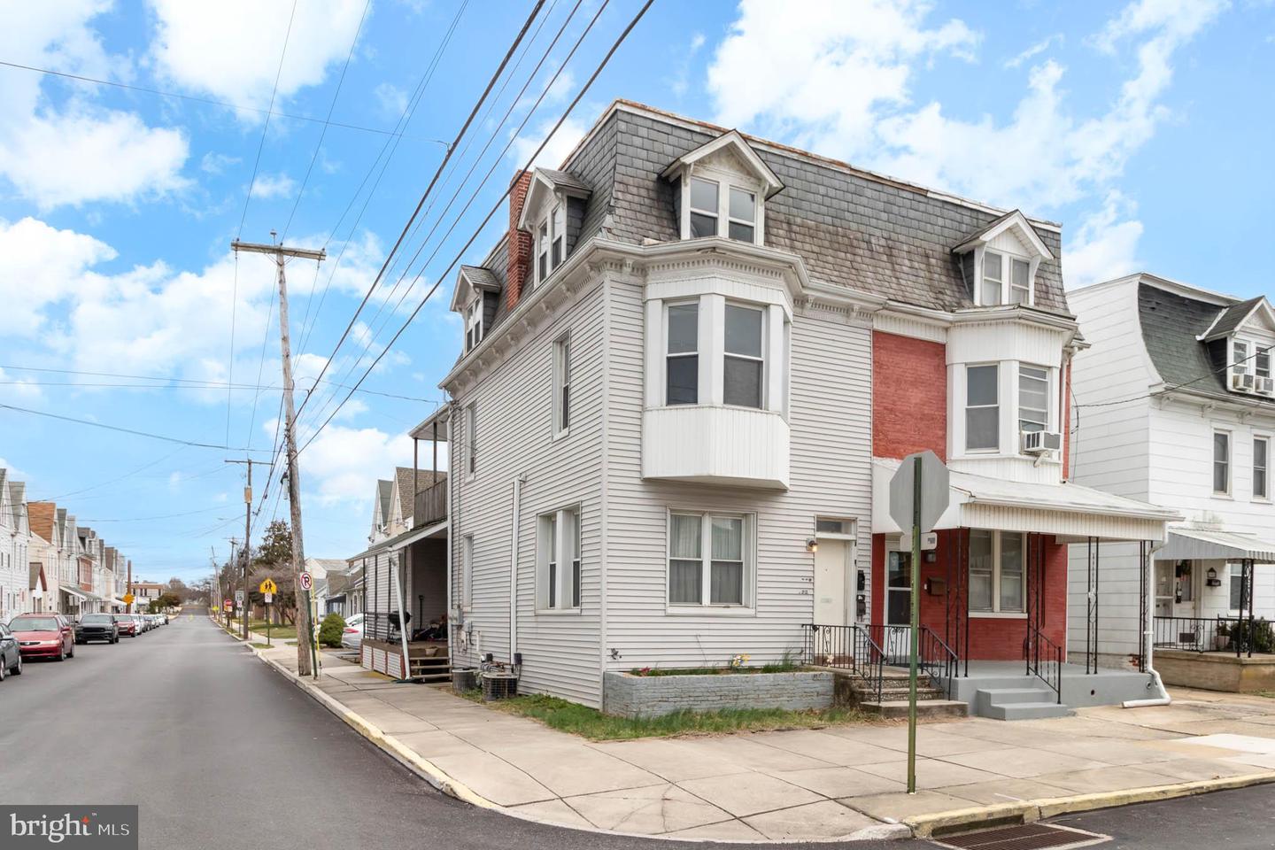 1061 N Duke St, York, PA 17404 MLS PAYK2037928 Coldwell Banker