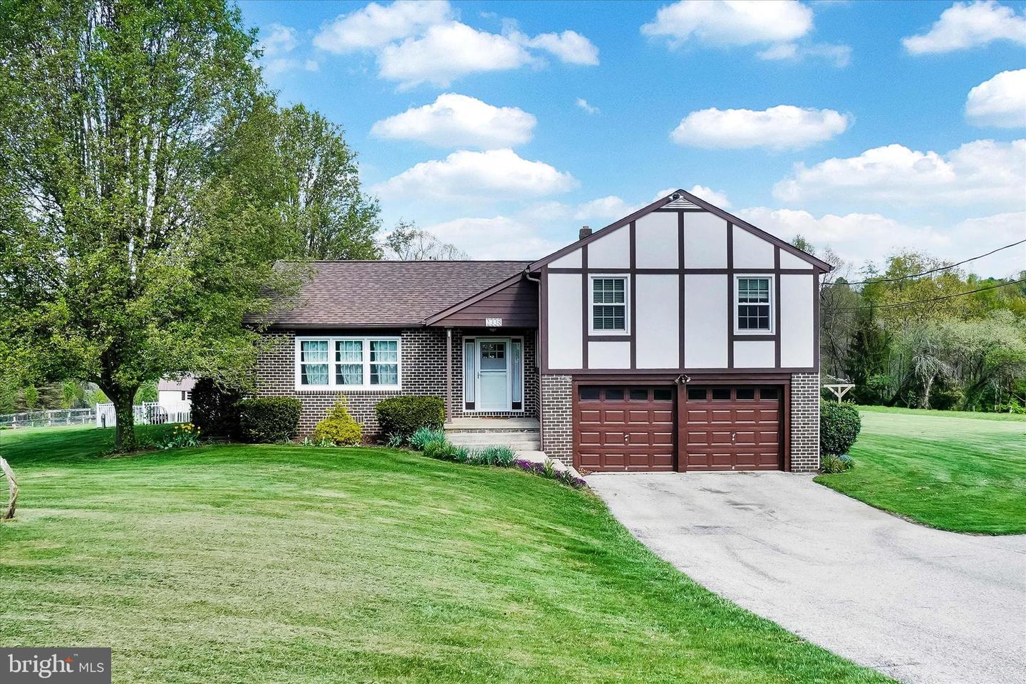 2338 Valley Rd, Glen Rock, PA 17327 MLS PAYK2040324 Coldwell Banker