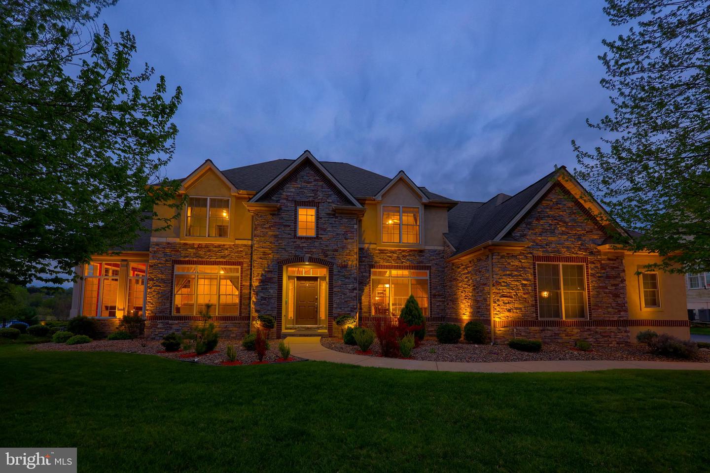 2766 Meadow Cross Way, York, PA 17402 MLS PAYK2040326 Coldwell Banker