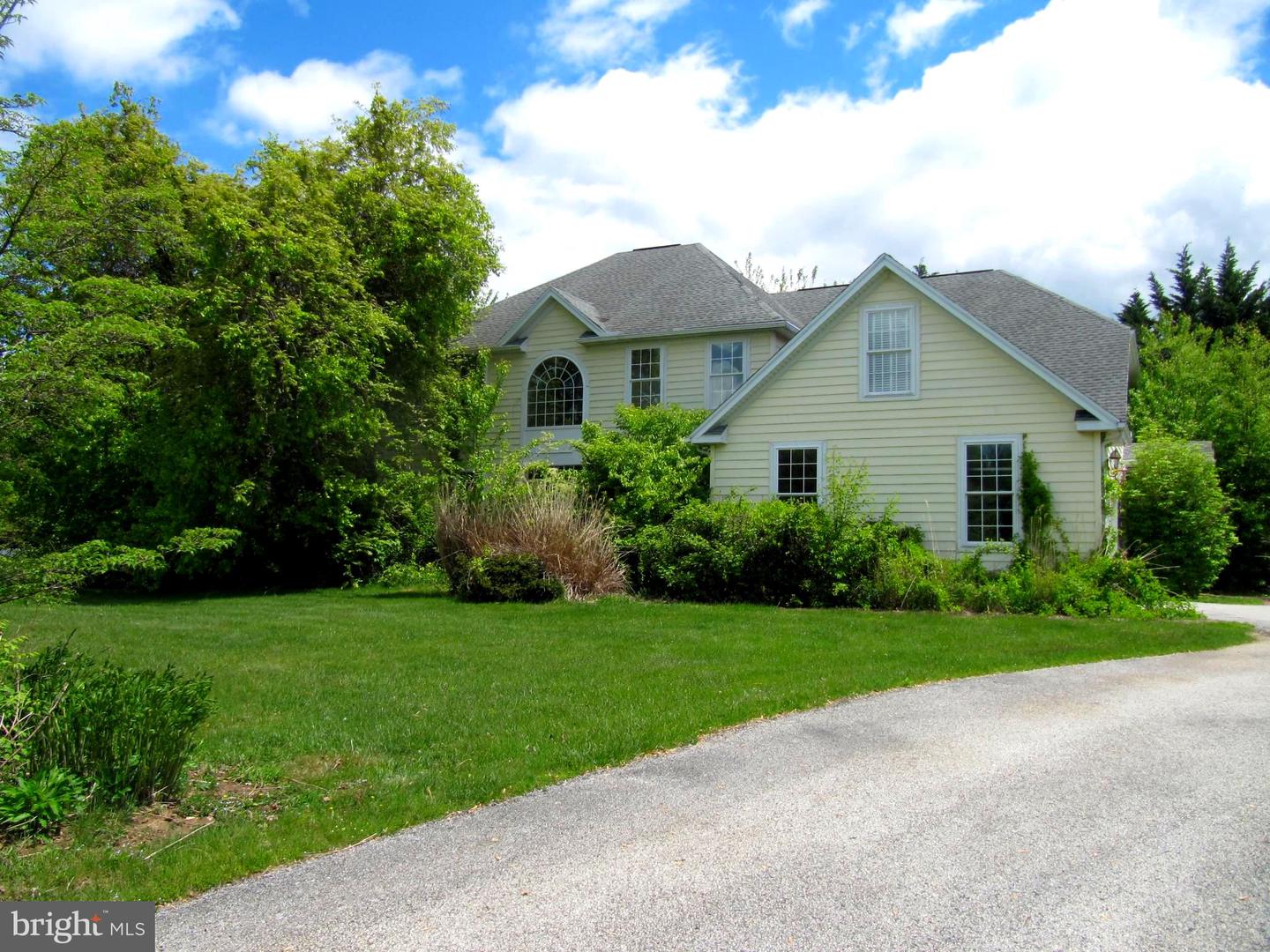 28 Berkshire Dr, Shrewsbury, PA 17361 MLS PAYK2041046 Coldwell Banker