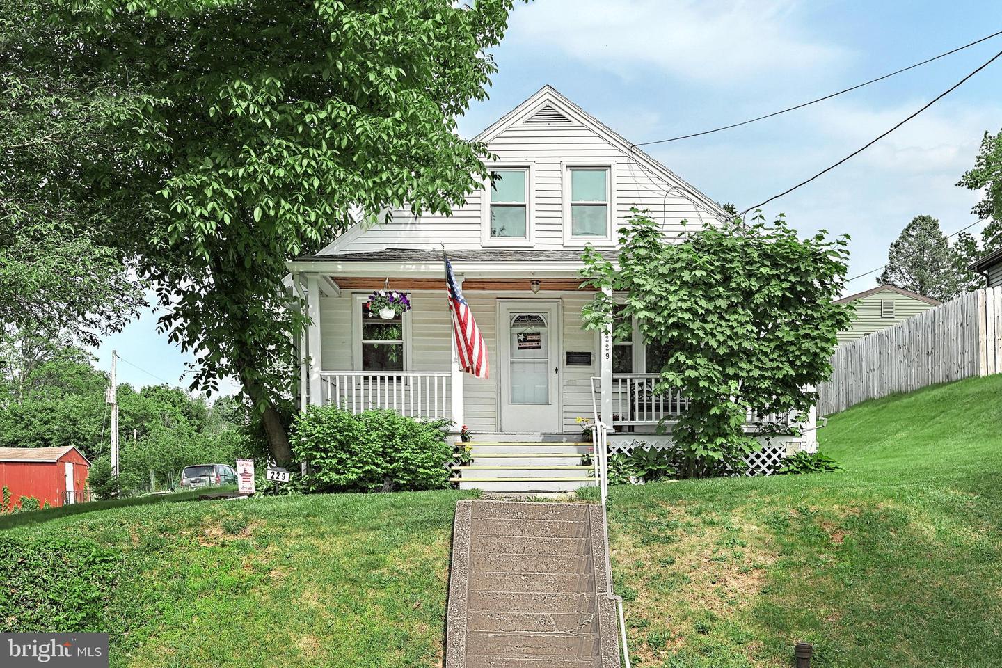 229 S Main St, Yoe, PA 17313 MLS PAYK2041690 Coldwell Banker