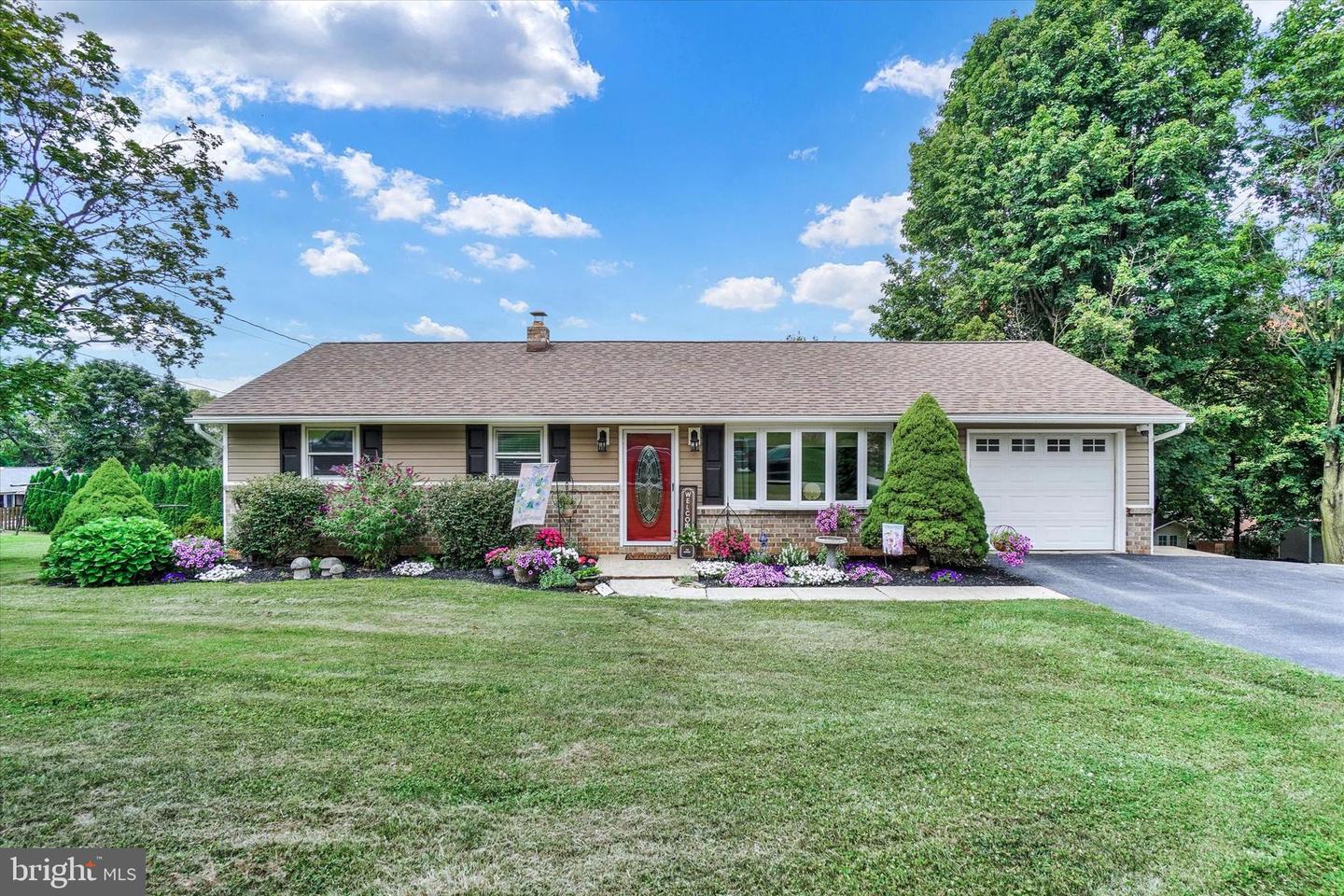 116 Lindy Rd, Seven Valleys, PA 17360 MLS PAYK2047196 Coldwell Banker