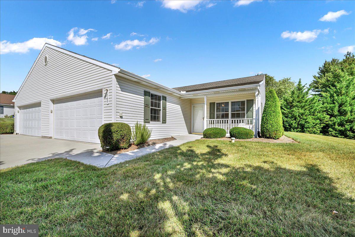 1369 Village Dr, Spring Grove, PA 17362 MLS PAYK2047718 Coldwell Banker