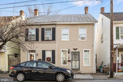 566 W Philadelphia Street, York, PA 17401 - Photo 1