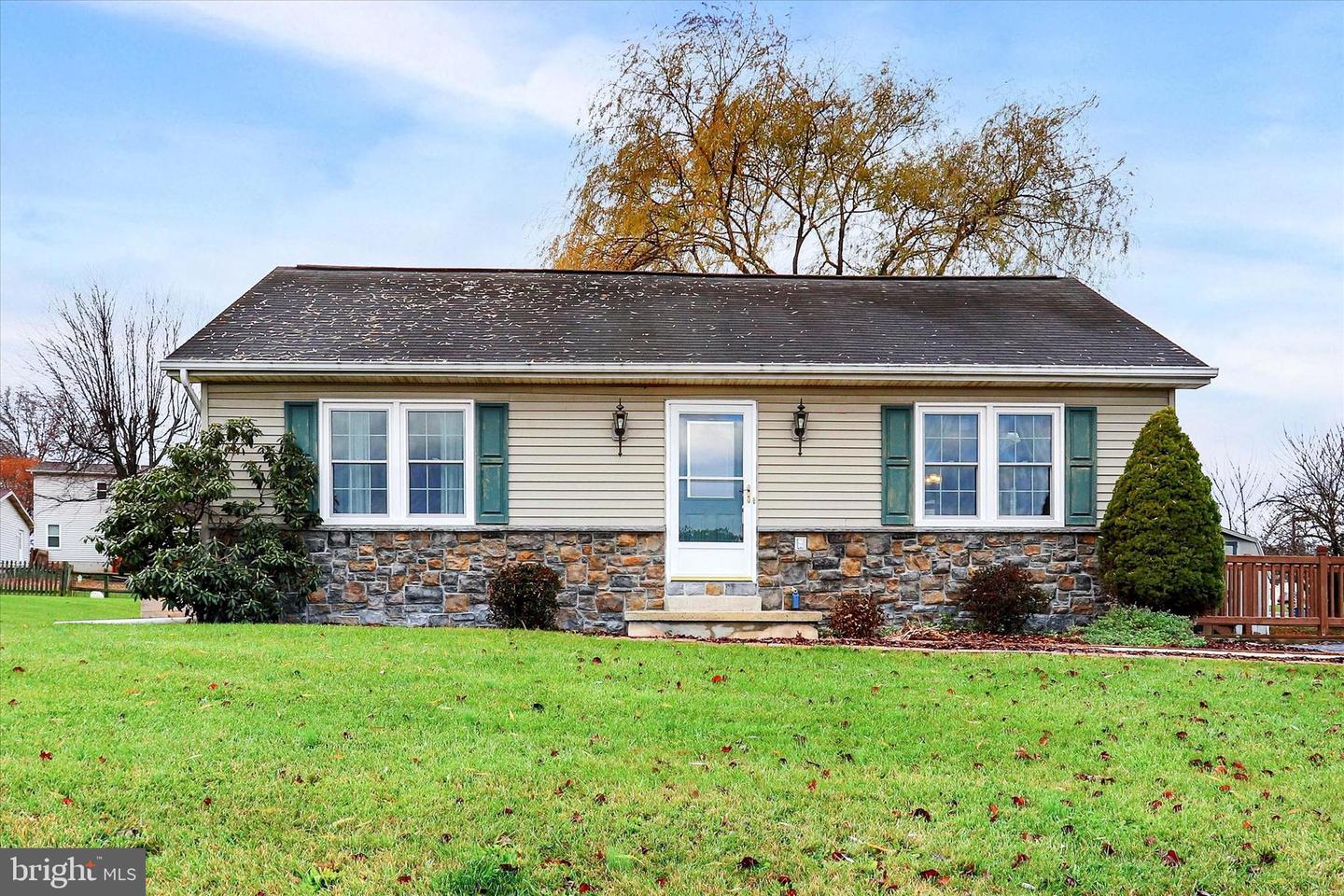 636 Overlook Dr, Etters, PA 17319 MLS PAYK2052656 Coldwell Banker