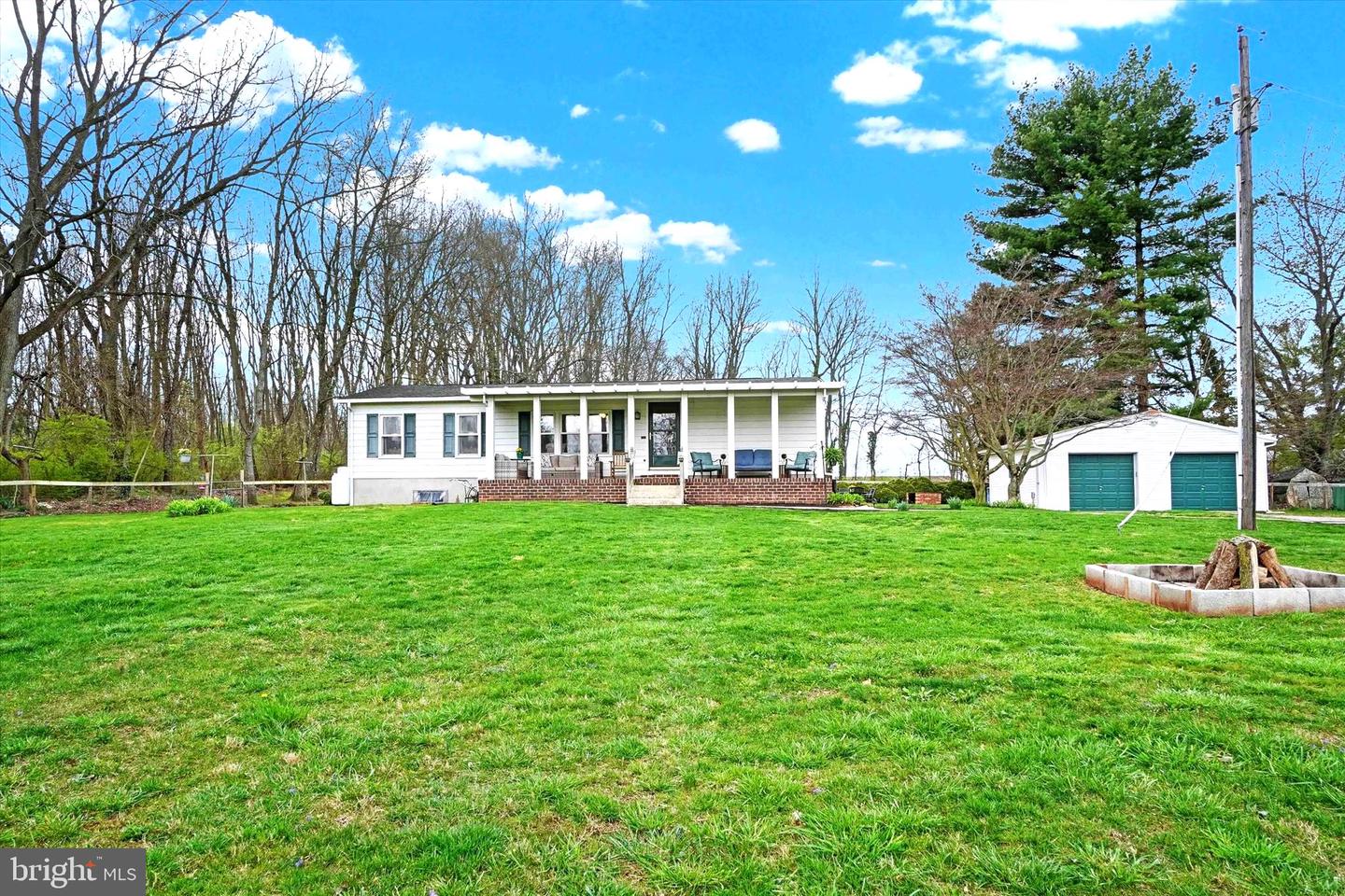 6069 Pine Rd, Thomasville, PA 17364 MLS PAYK2059224 Coldwell Banker