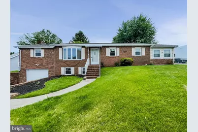 5 Carson Avenue, Hanover, PA 17331 - Photo 1