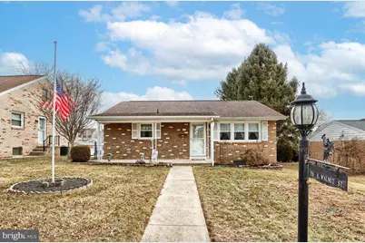 711 E Walnut Street, Hanover, PA 17331 - Photo 1