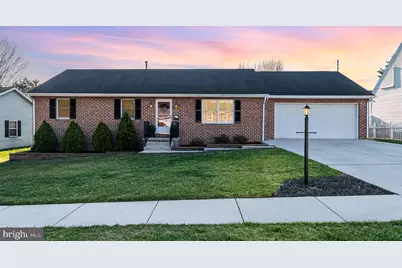 725 E Walnut Street, Hanover, PA 17331 - Photo 1