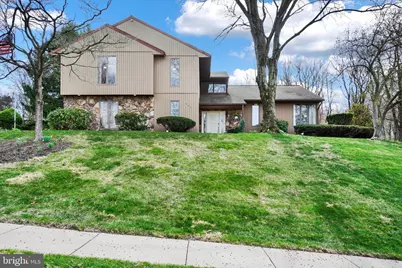 660 Marlow Drive, York, PA 17402 - Photo 1